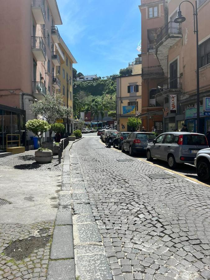 卡斯特拉玛雷帝斯达比亚Centro Stabia公寓 外观 照片